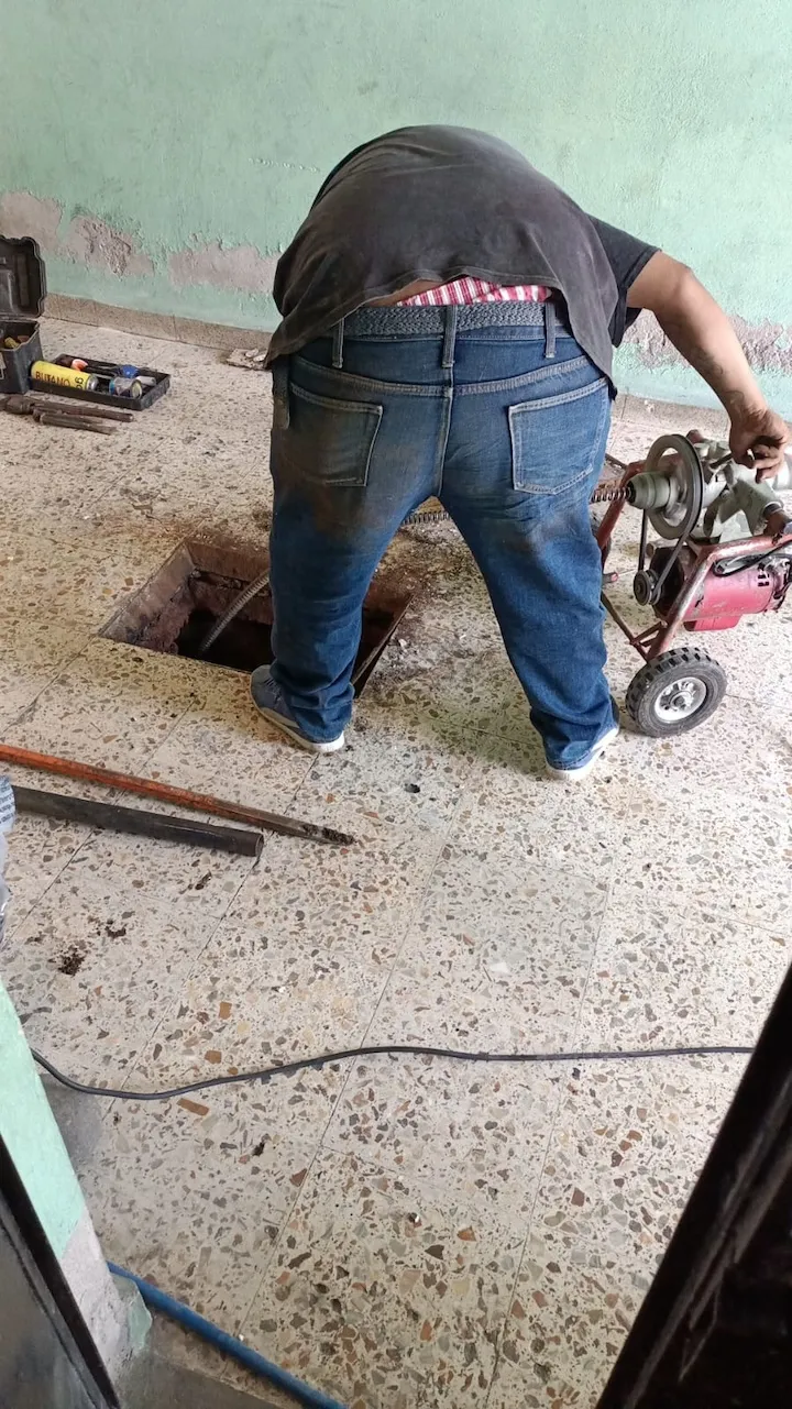 Servicio de Desazolves y Plomería en la Alcaldía Miguel Hidalgo