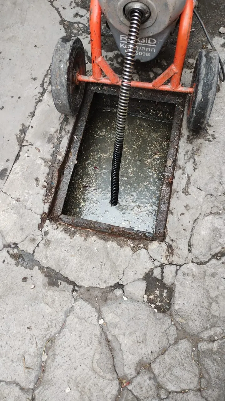 Servicio de Desazolves y Plomería en la Alcaldía Venustiano Carranza