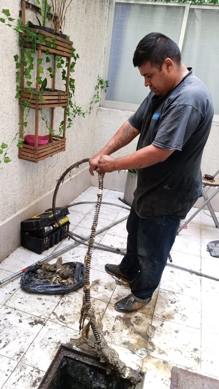 Servicio de Desazolves y Plomería en la Alcaldía Tlalpan